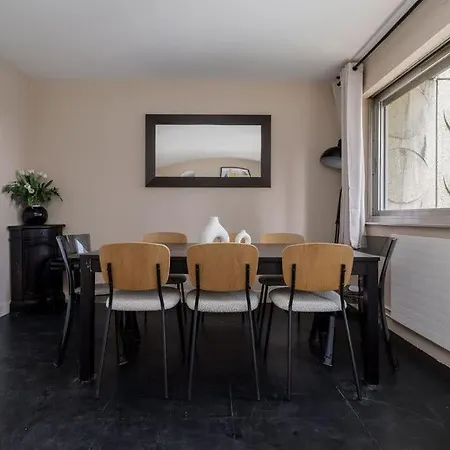 Damiers - La Defense 5bdr Apartment *
